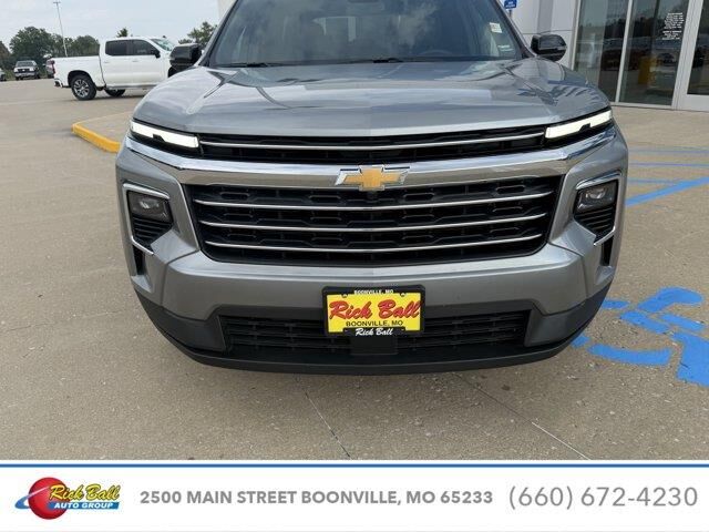 2026 Chevrolet Traverse LT — photo 1 of 24