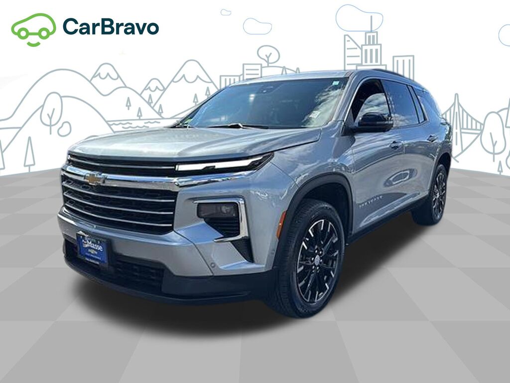2024 Chevrolet Traverse LT — photo 1 of 6