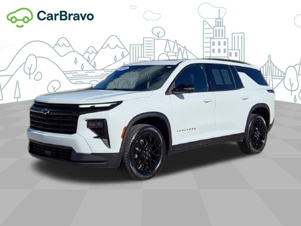 2024 Chevrolet Traverse LT — photo 1 of 7