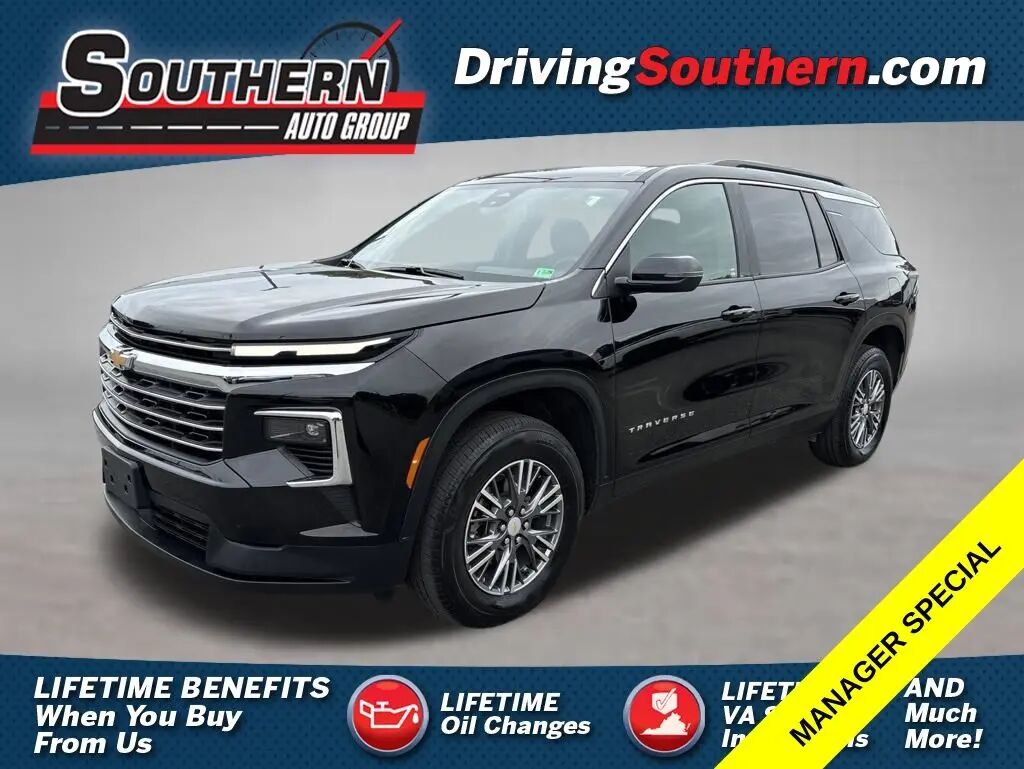 2026 Chevrolet Traverse LT — photo 1 of 23