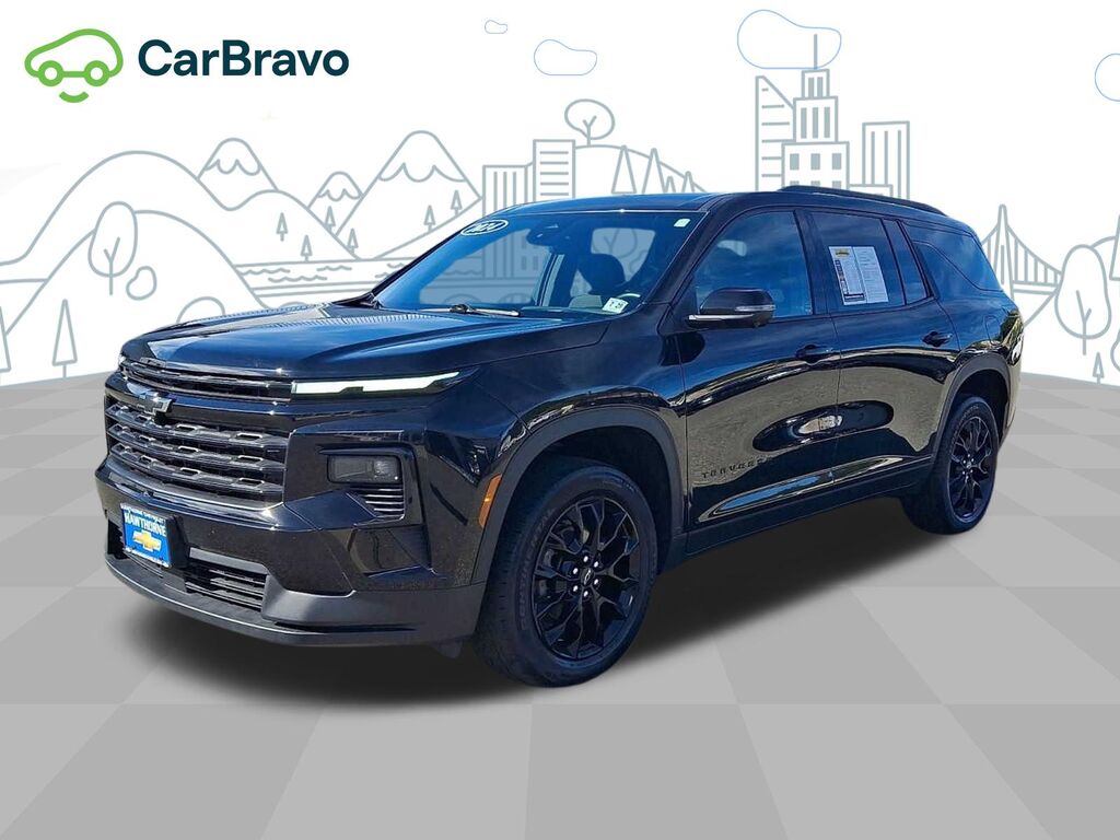 2024 Chevrolet Traverse LT — photo 1 of 6