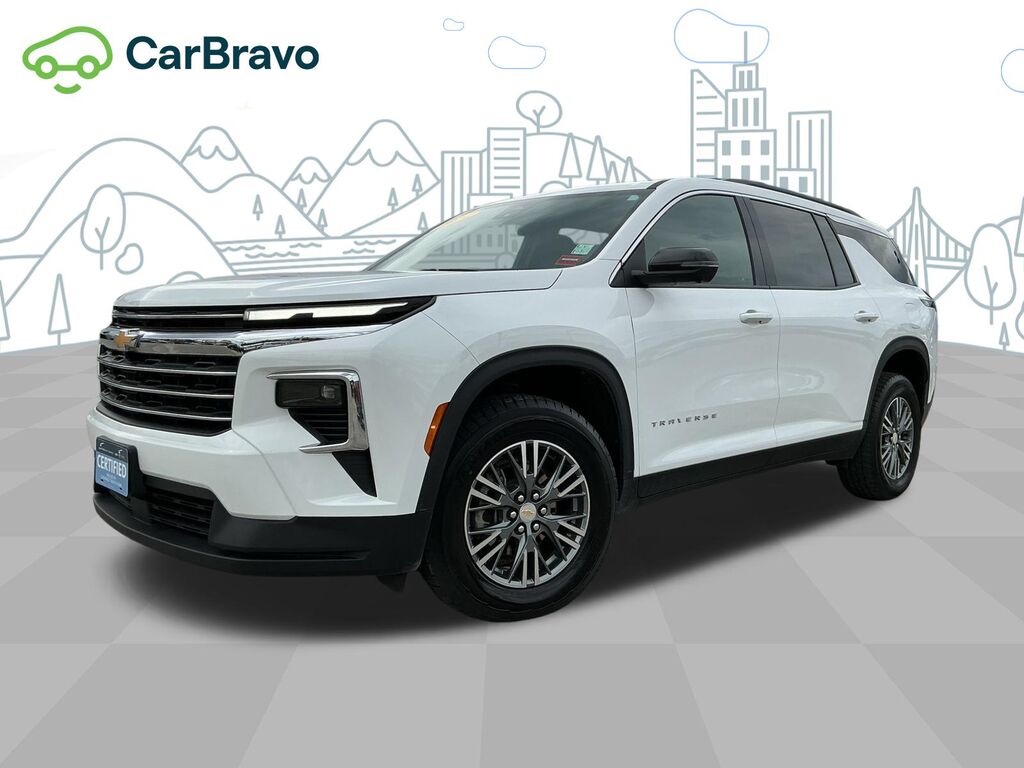 2024 Chevrolet Traverse LT — photo 1 of 6