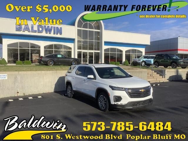 2023 Chevrolet Traverse LT Cloth — photo 1 of 13