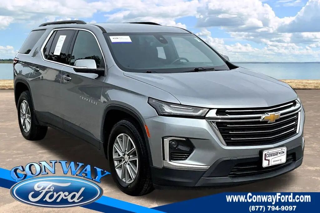 2023 Chevrolet Traverse LT Cloth — photo 1 of 13