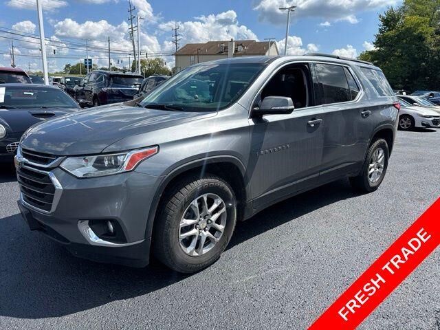 2020 Chevrolet Traverse LT Cloth — photo 1 of 18