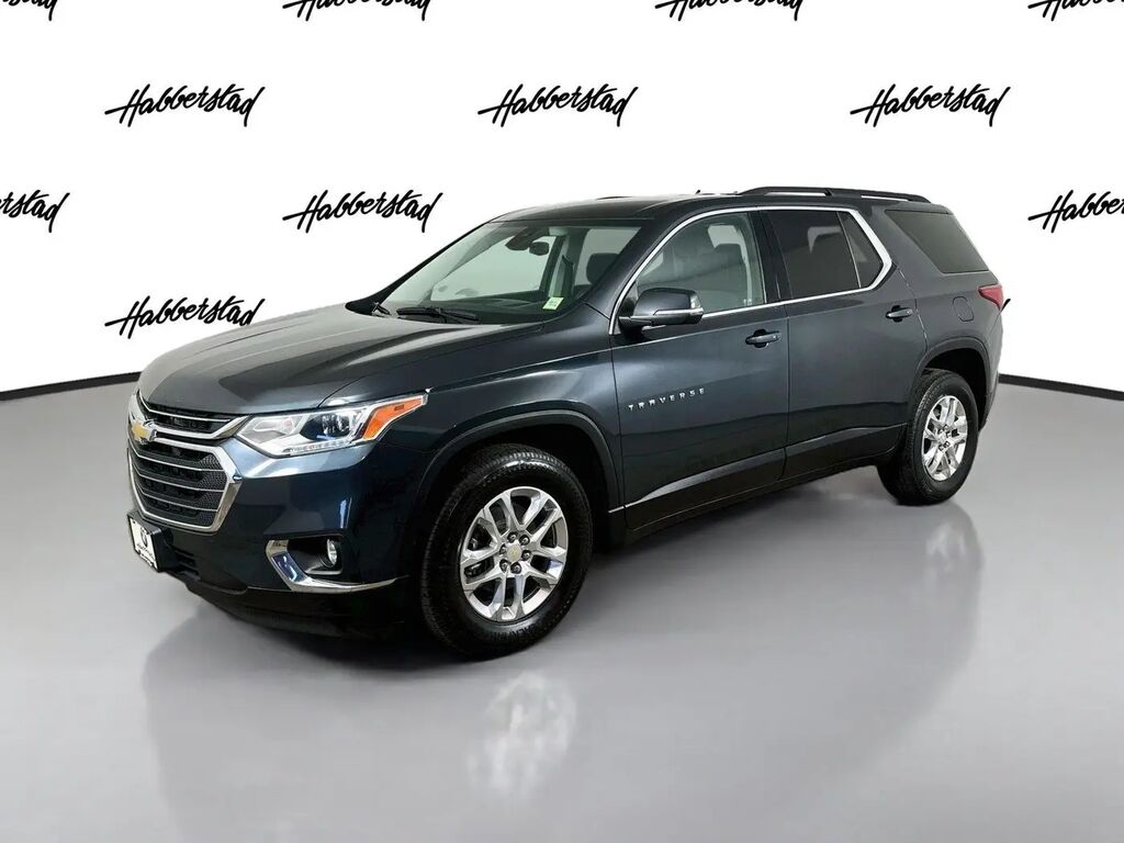 2021 Chevrolet Traverse LT Cloth — photo 1 of 13