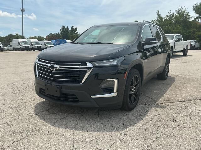 2023 Chevrolet Traverse LT Cloth — photo 1 of 39