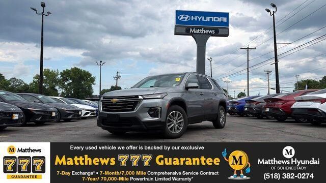 2023 Chevrolet Traverse LT Cloth — photo 1 of 13