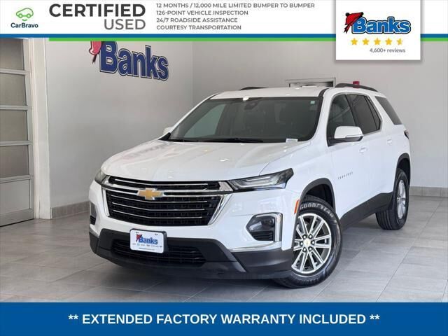 2023 Chevrolet Traverse LT Cloth — photo 1 of 24