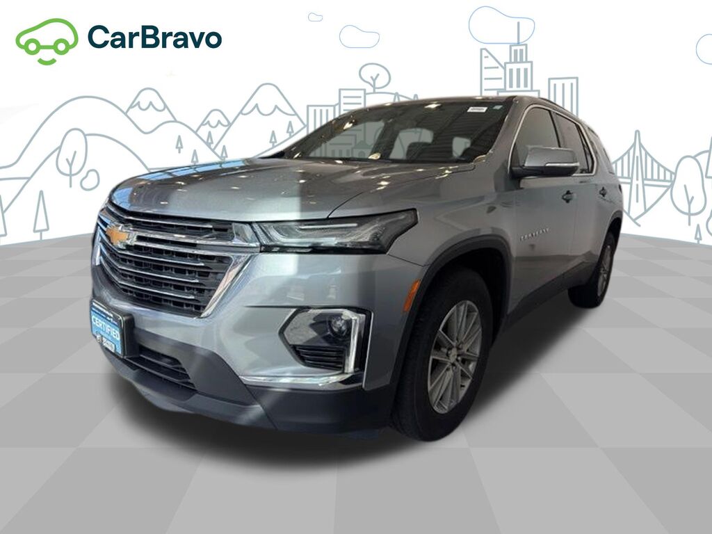 2023 Chevrolet Traverse LT Cloth — photo 1 of 6