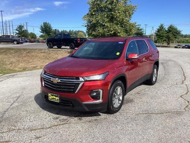 2023 Chevrolet Traverse LT Cloth — photo 1 of 10