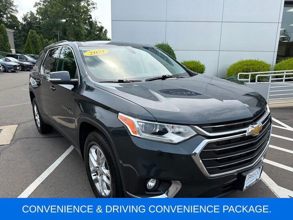 2021 Chevrolet Traverse LT Cloth — photo 1 of 1
