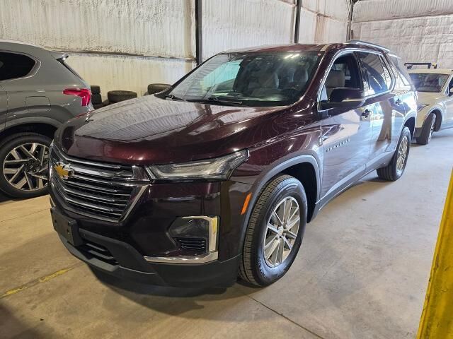 2022 Chevrolet Traverse LT Cloth — photo 1 of 35