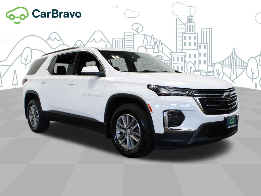 2023 Chevrolet Traverse LT Cloth — photo 1 of 6