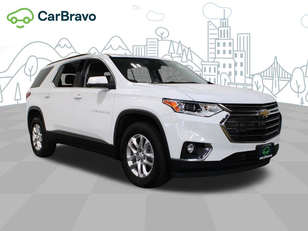 2021 Chevrolet Traverse LT Cloth — photo 1 of 7