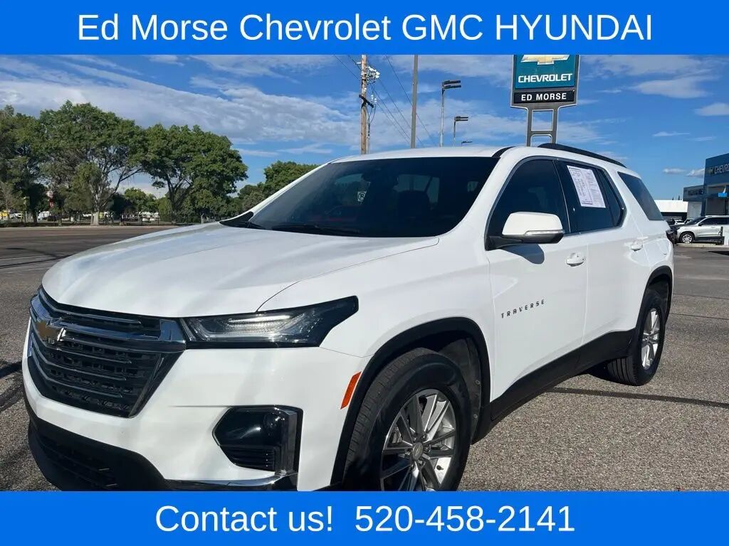 2023 Chevrolet Traverse LT Cloth — photo 1 of 13