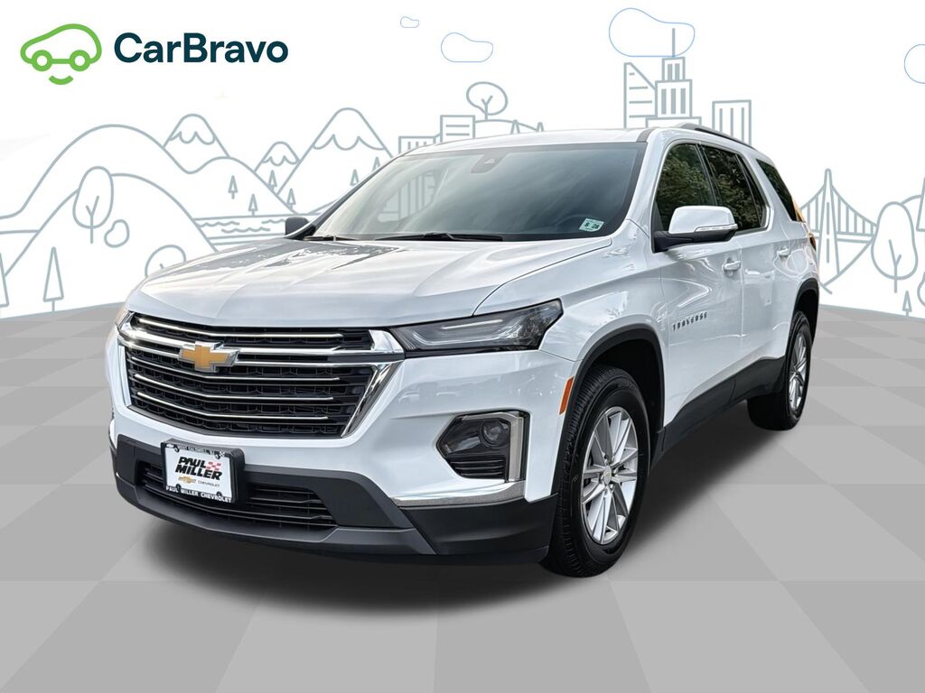 2023 Chevrolet Traverse LT Cloth — photo 1 of 6