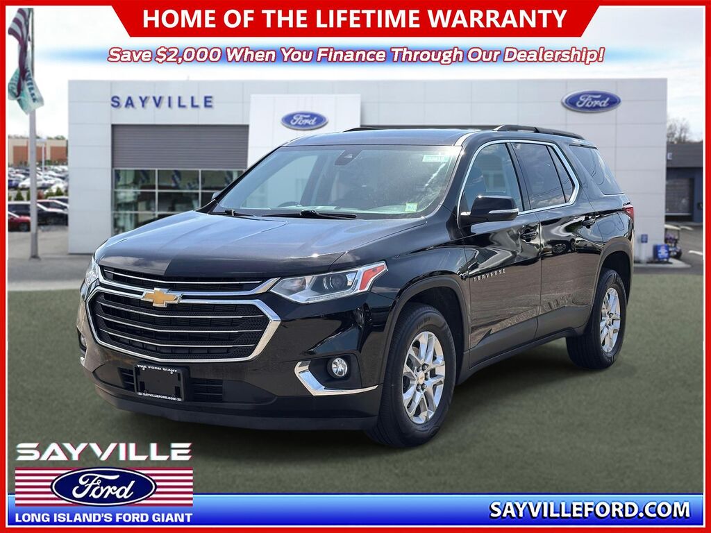 2021 Chevrolet Traverse LT Cloth — photo 1 of 14