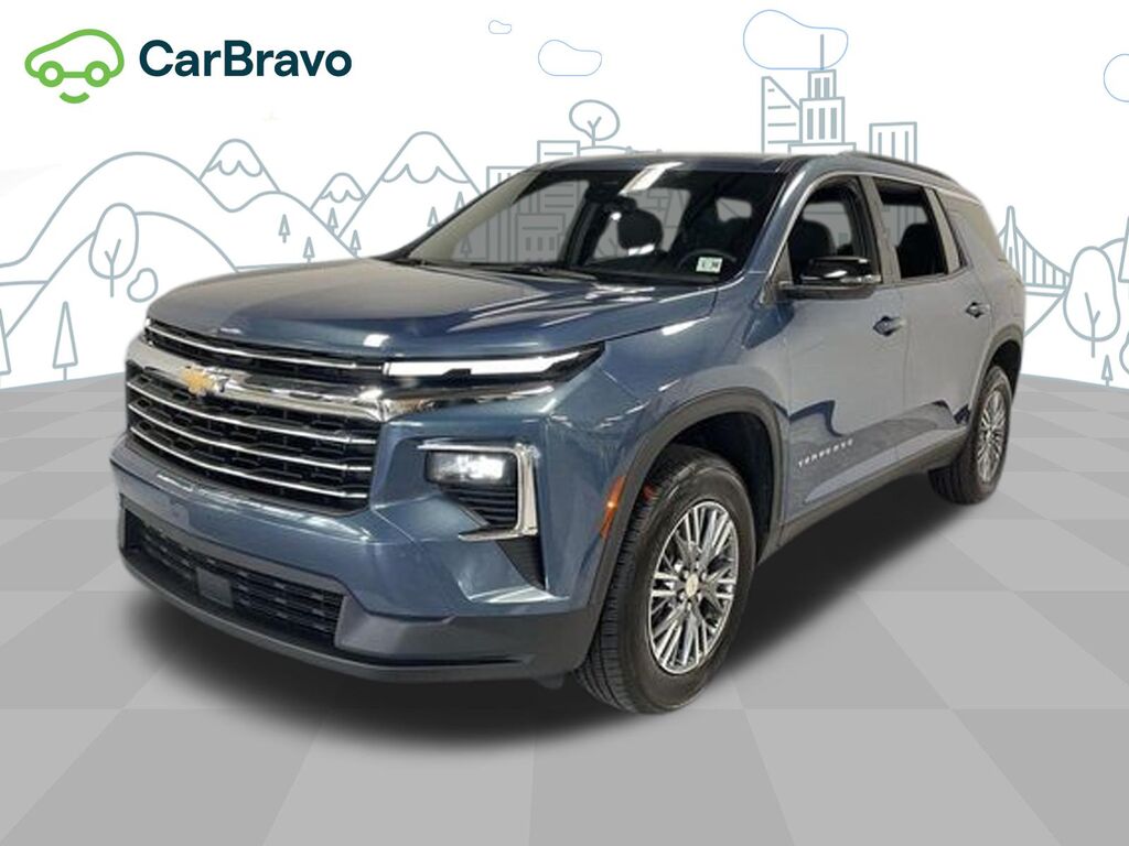 2025 Chevrolet Traverse LT — photo 1 of 6