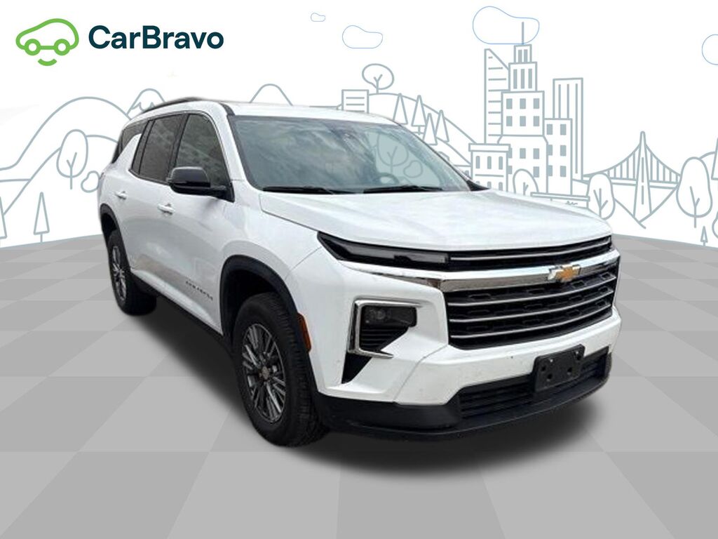 2025 Chevrolet Traverse LT — photo 1 of 6