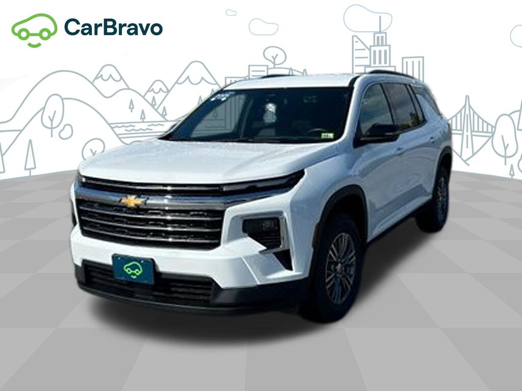 2025 Chevrolet Traverse LT — photo 1 of 7