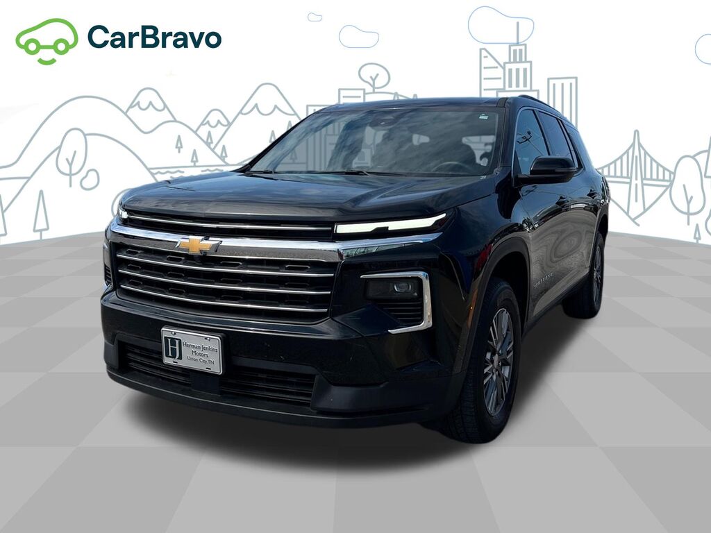 2025 Chevrolet Traverse LT — photo 1 of 6