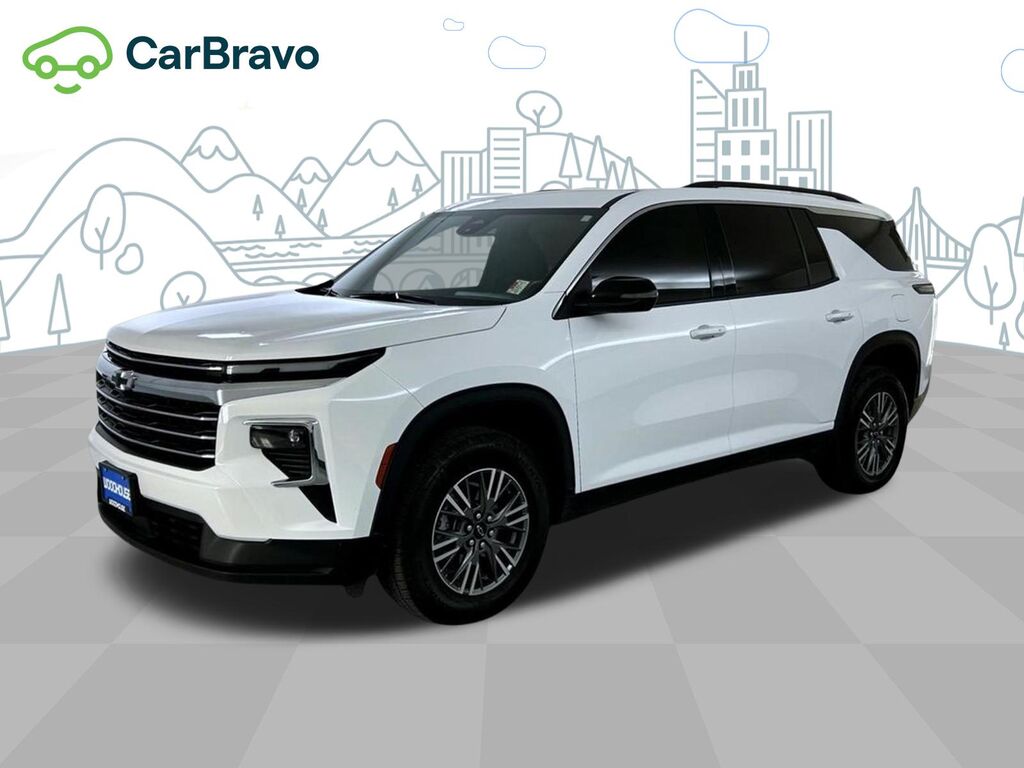 2025 Chevrolet Traverse LT — photo 1 of 7