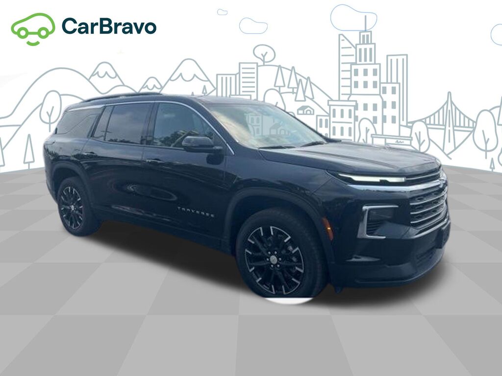 2025 Chevrolet Traverse LT — photo 1 of 6