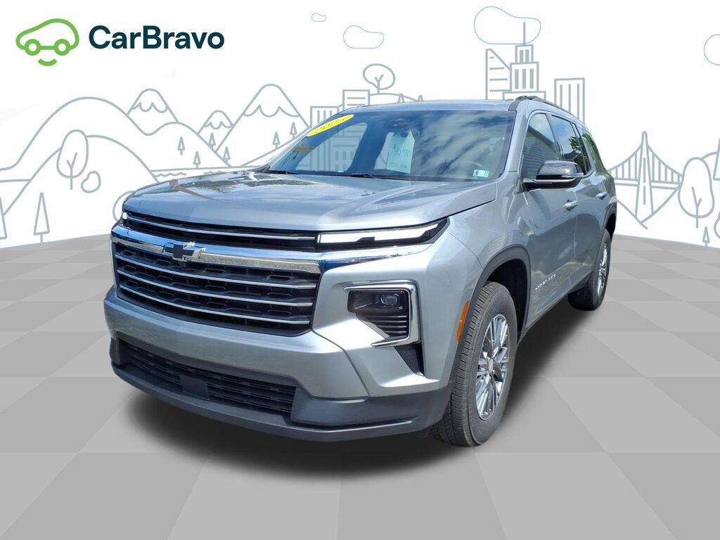 2025 Chevrolet Traverse LT — photo 1 of 6