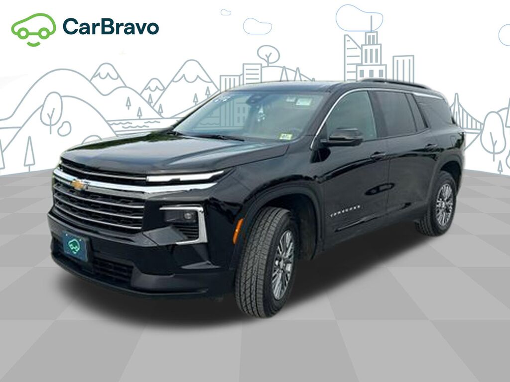 2025 Chevrolet Traverse LT — photo 1 of 6