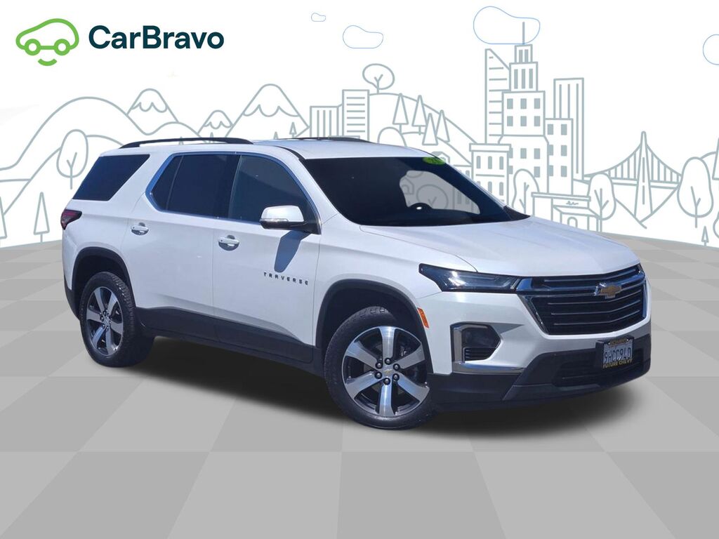 2023 Chevrolet Traverse LT Leather — photo 1 of 6