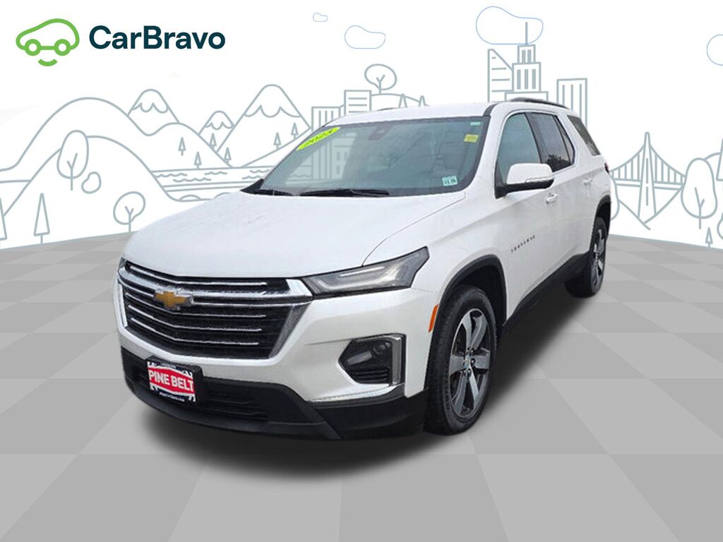 2023 Chevrolet Traverse LT Leather — photo 1 of 7