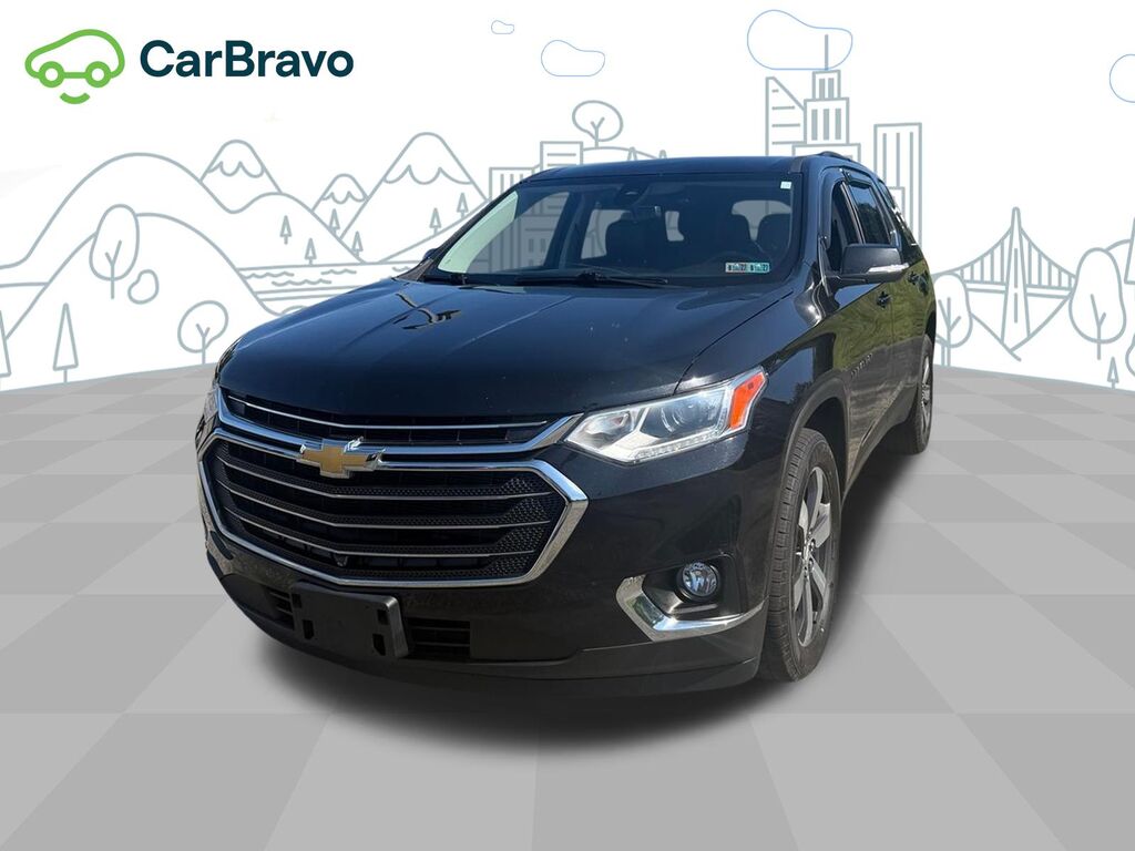 2021 Chevrolet Traverse LT Leather — photo 1 of 6