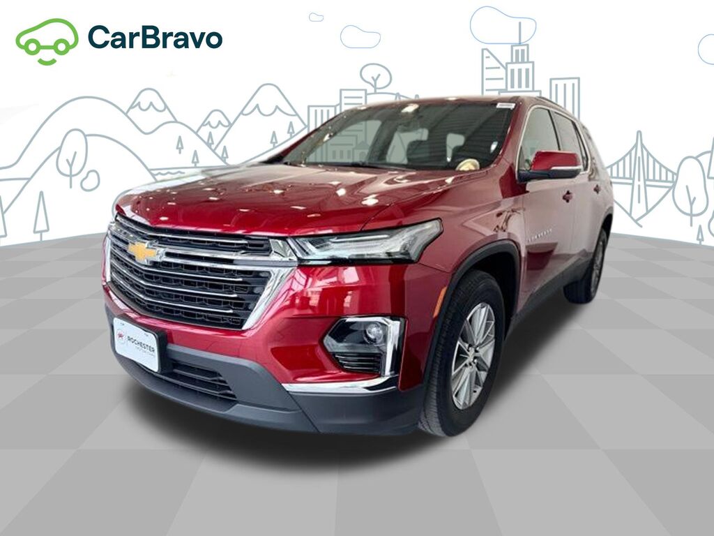 2023 Chevrolet Traverse LT Leather — photo 1 of 6