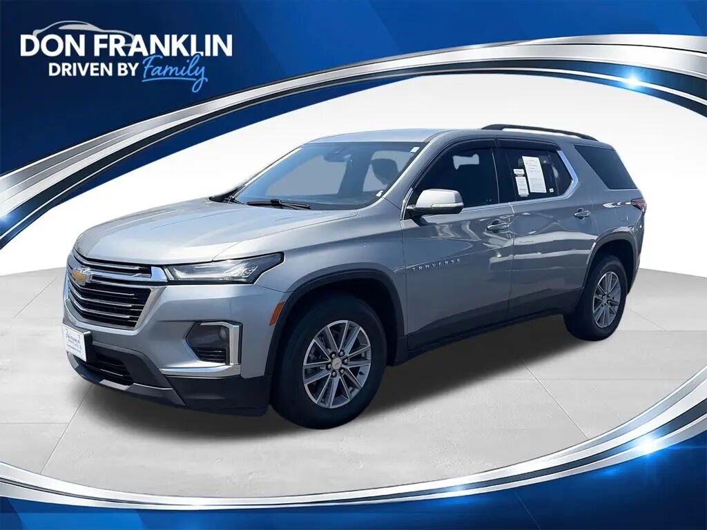 2023 Chevrolet Traverse LT Leather — photo 1 of 14