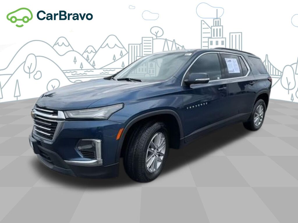 2023 Chevrolet Traverse LT Leather — photo 1 of 6