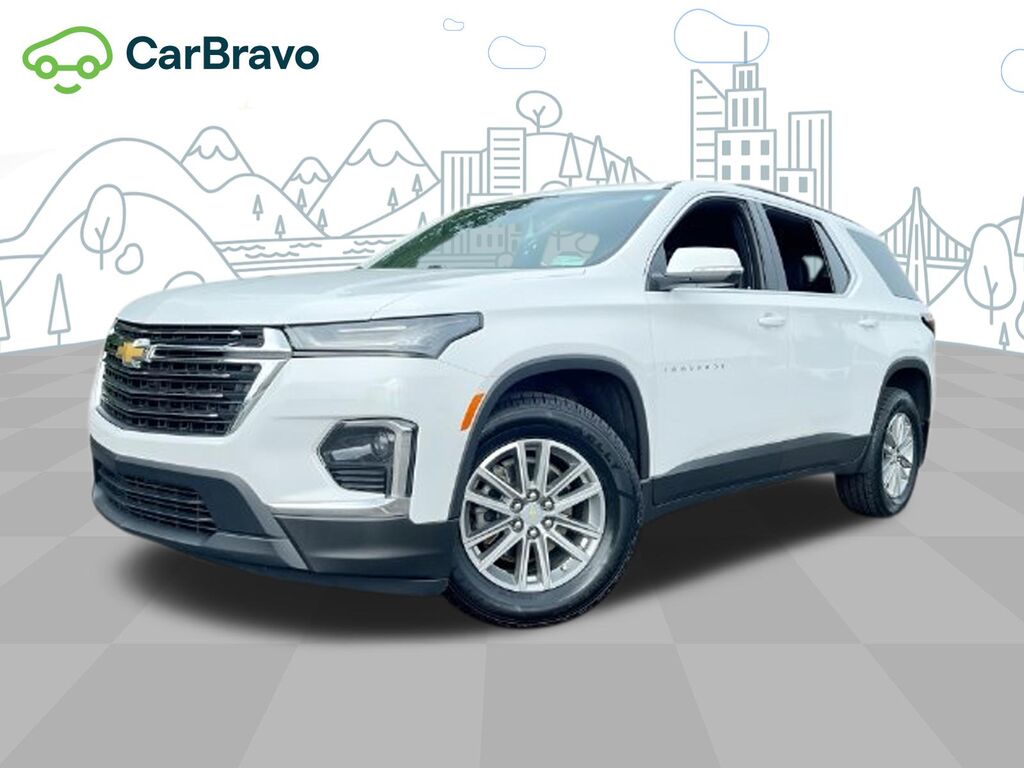 2023 Chevrolet Traverse LT Leather — photo 1 of 7