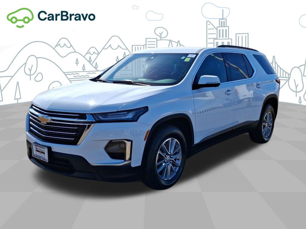 2023 Chevrolet Traverse LT Leather — photo 1 of 6