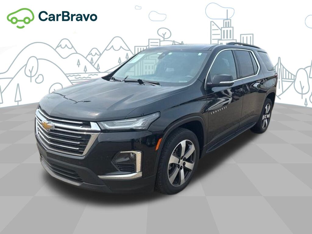 2023 Chevrolet Traverse LT Leather — photo 1 of 6