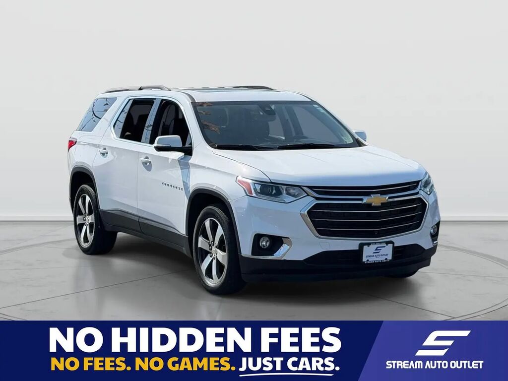 2020 Chevrolet Traverse LT Leather — photo 1 of 10