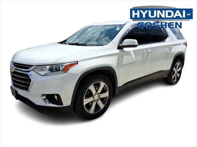 2021 Chevrolet Traverse LT Leather — photo 1 of 13