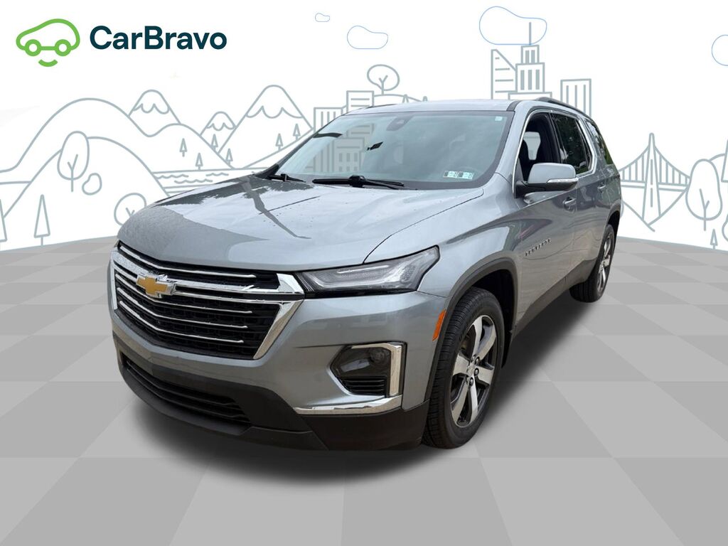 2023 Chevrolet Traverse LT Leather — photo 1 of 6