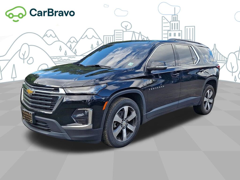2023 Chevrolet Traverse LT Leather — photo 1 of 12