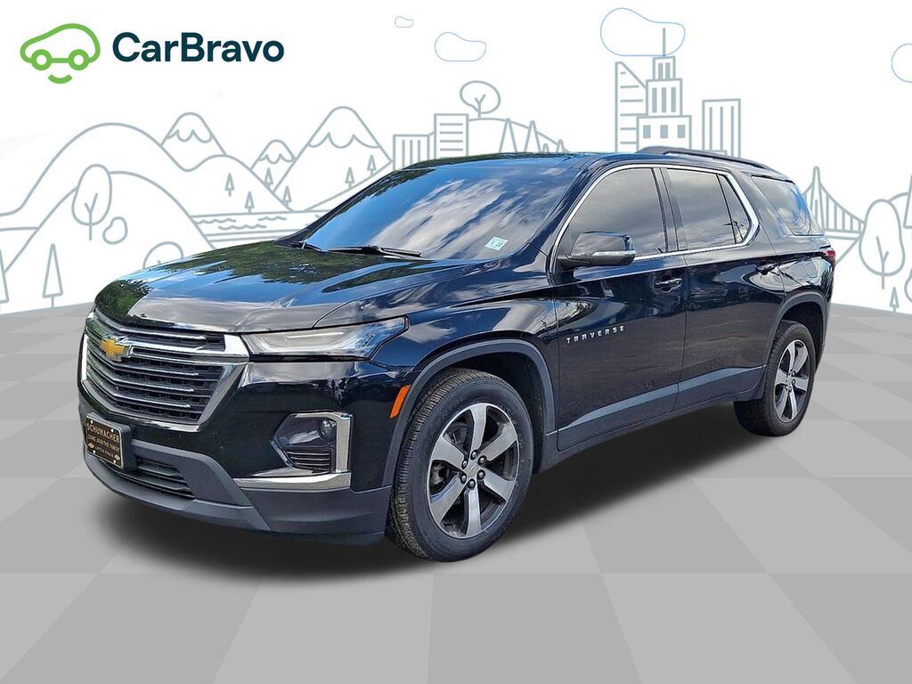 2023 Chevrolet Traverse LT Leather — photo 1 of 6