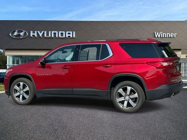 2020 Chevrolet Traverse LT Leather — photo 1 of 20