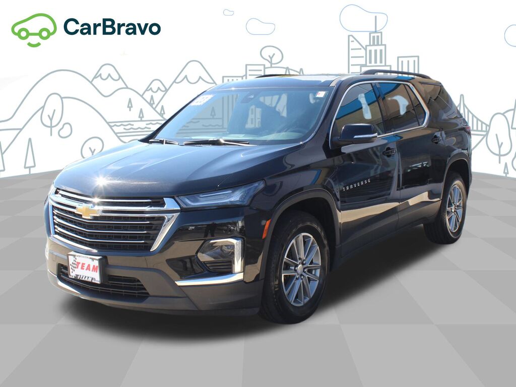 2023 Chevrolet Traverse LT Leather — photo 1 of 7