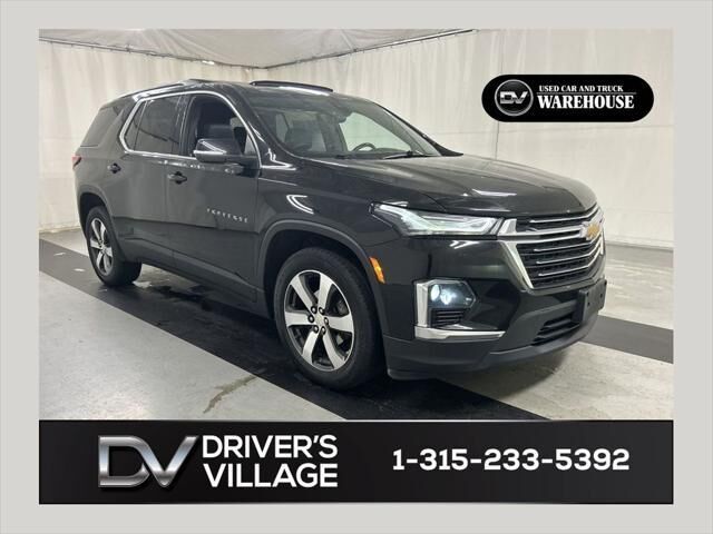 2022 Chevrolet Traverse LT Leather — photo 1 of 13