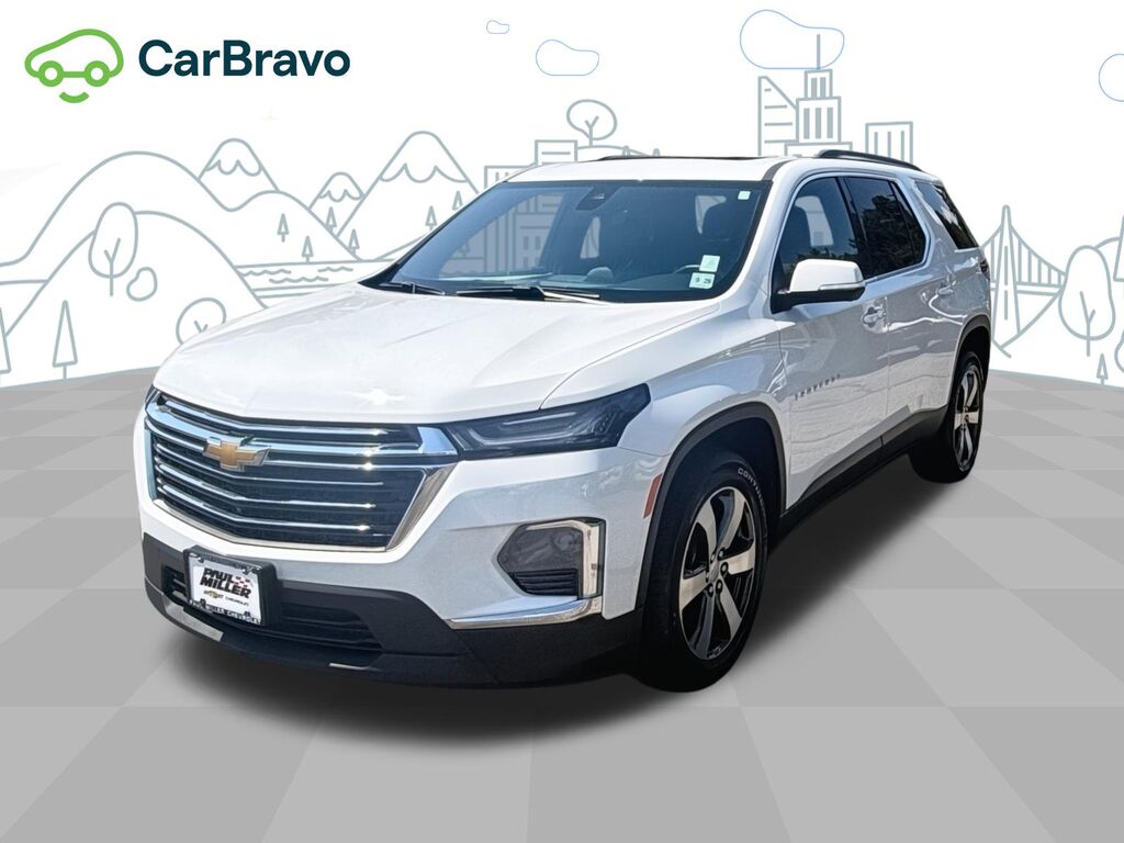 2023 Chevrolet Traverse LT Leather — photo 1 of 6