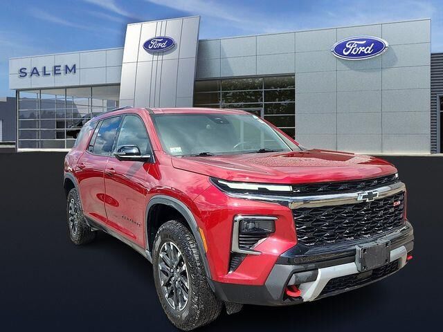 2024 Chevrolet Traverse Z71 — photo 1 of 39