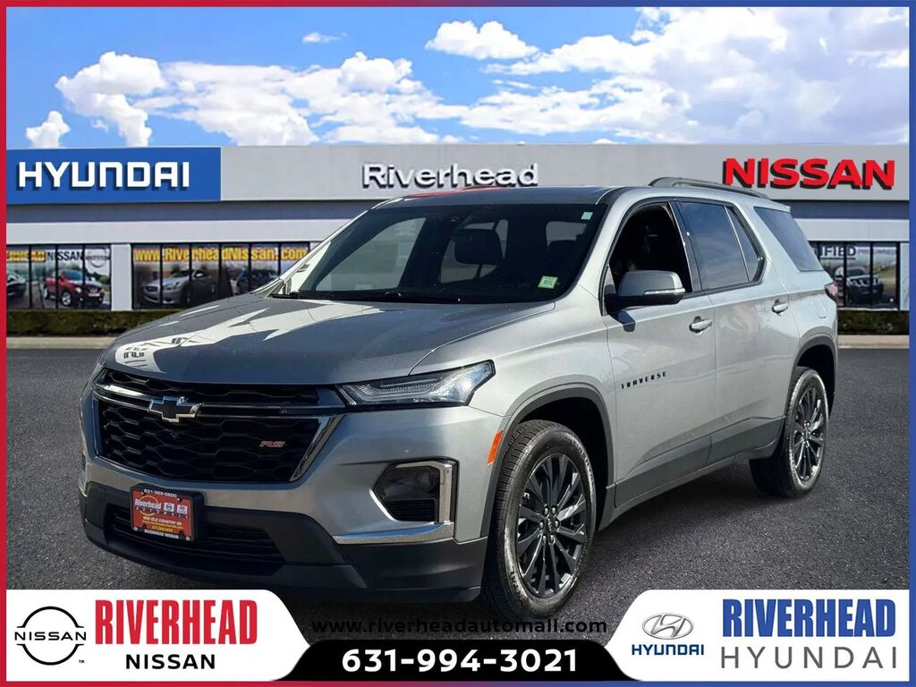 2023 Chevrolet Traverse RS — photo 1 of 13